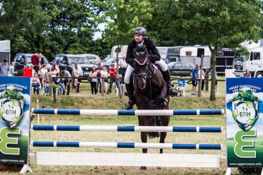 20150628_Springreiten-Boesingfeld_0039.jpg