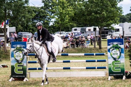 20150628_Springreiten-Boesingfeld_0082.jpg
