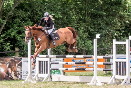 20150628_Springreiten-Boesingfeld_0189.jpg