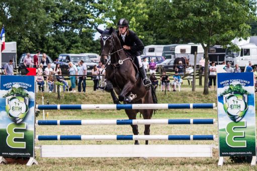 20150628_Springreiten-Boesingfeld_0043.jpg