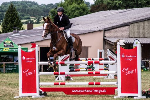 20150628_Springreiten-Boesingfeld_0019.jpg